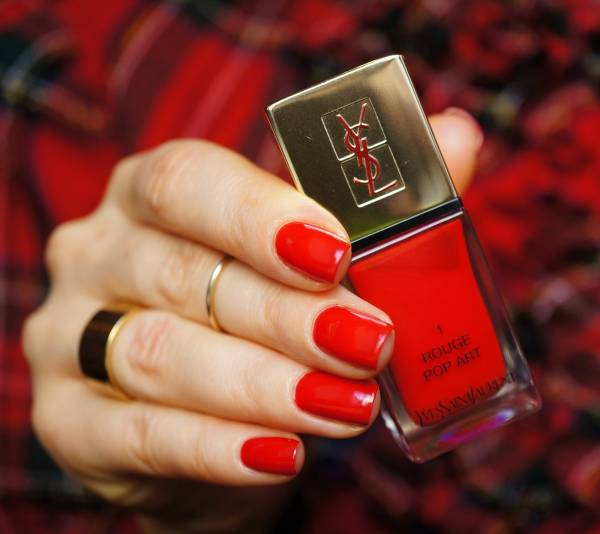 Yves Saint Laurent La Laque Couture #1 Rouge Pop Art. Чувство влюбленности.
